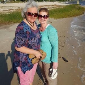 Meet your Posher, Fredia